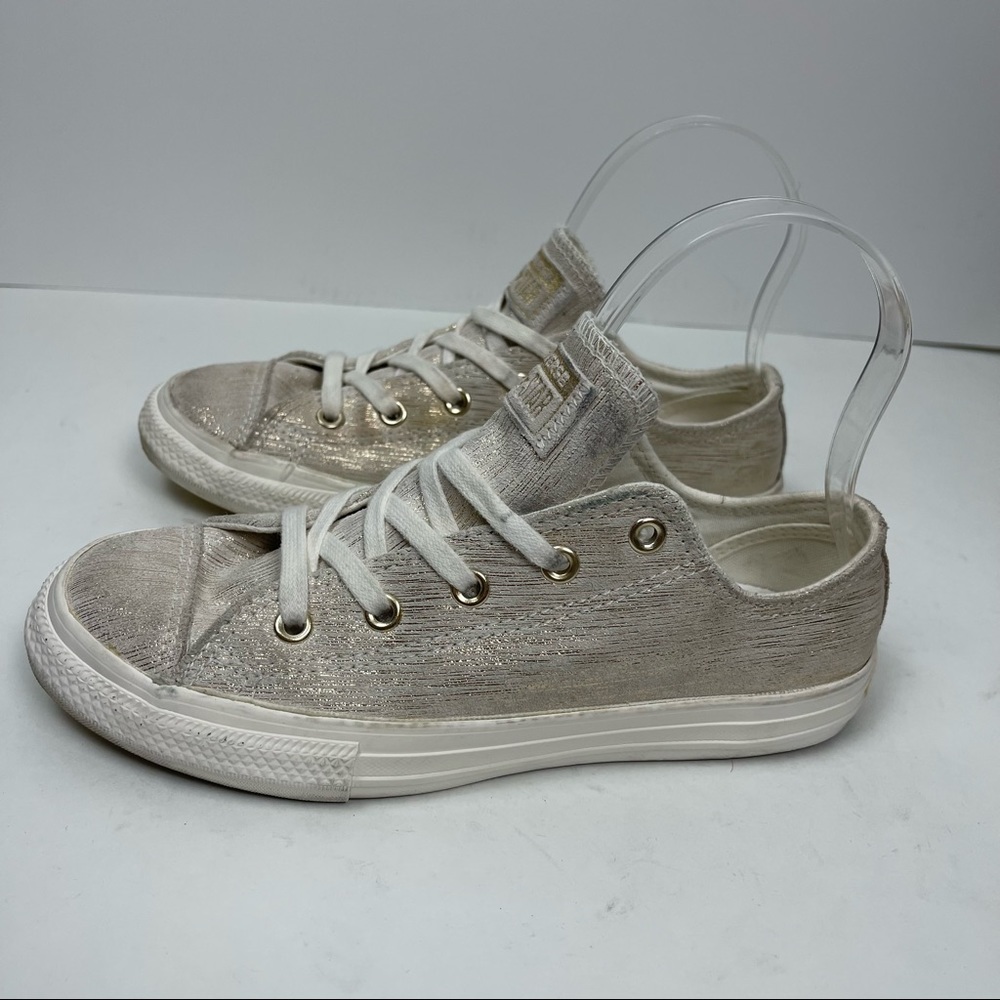 Converse Low Top Sneakers Size 3